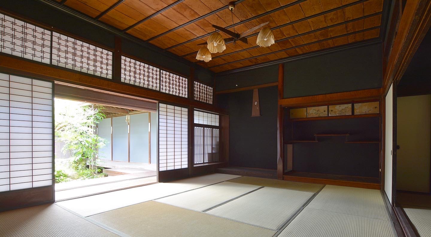 風の館塩屋の1階の畳の部屋